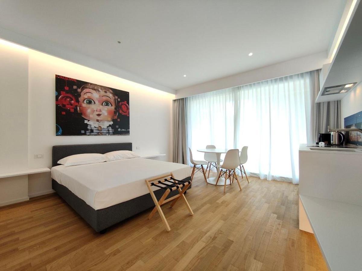 Marina Gardens Boutique&Suites Франкавила ал Маре Екстериор снимка