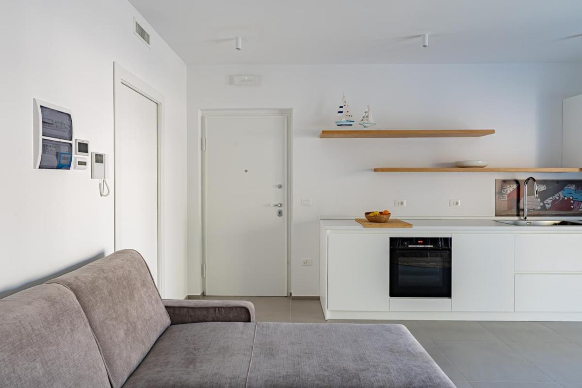 Marina Gardens Boutique&Suites Франкавила ал Маре Стая снимка