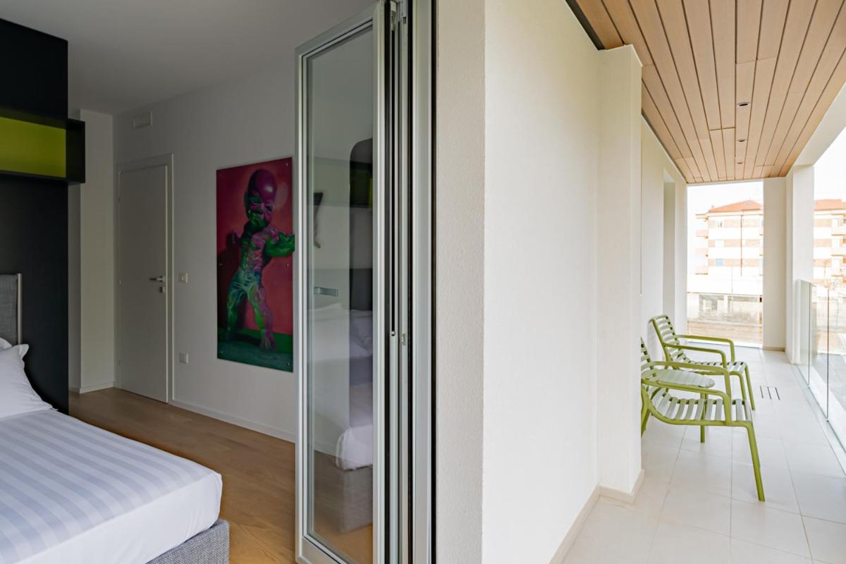 Marina Gardens Boutique&Suites Франкавила ал Маре Стая снимка